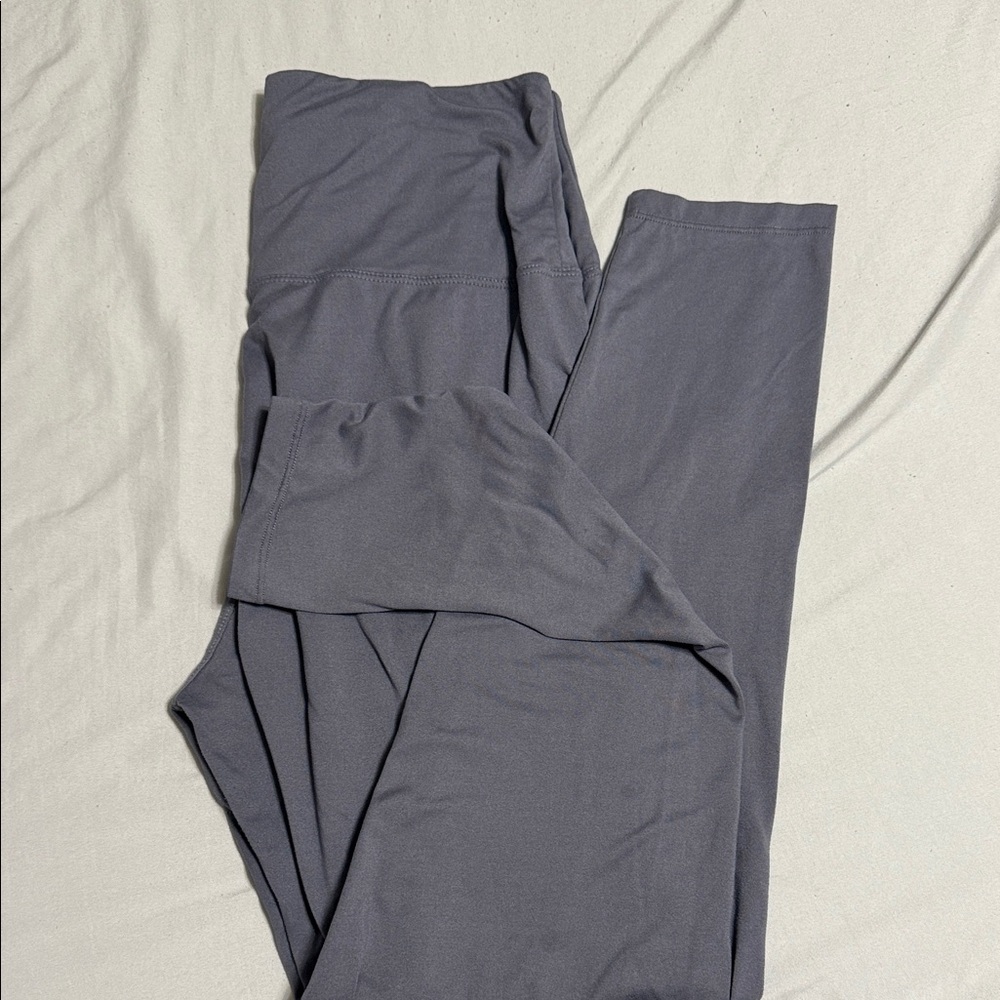 Amazon Gray Leggings